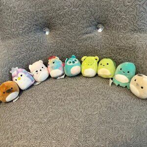 SQUISHVILLE LOT OF 9 SQUISHMALLOWS, MINI PLUSH TOYS